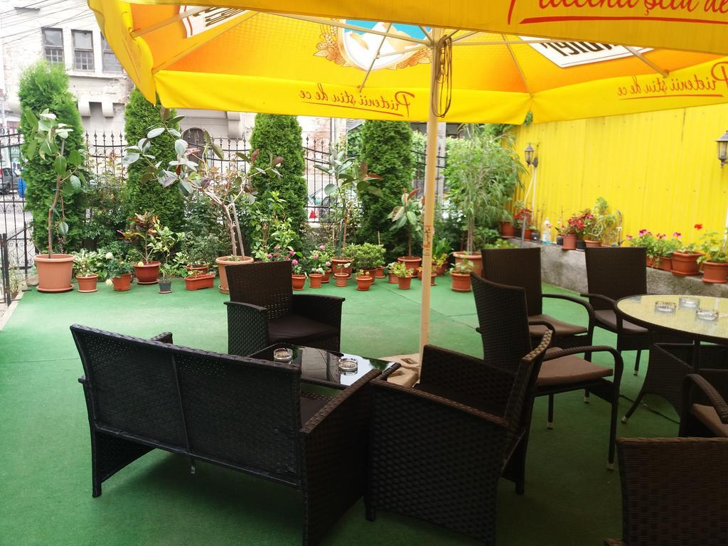 Casa Ariana Hotel คูร์ตา เด อาร์เจช ภายนอก รูปภาพ